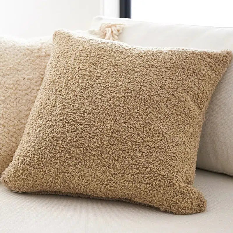 Coussin en laine moutonnée Marine Mon-coussin.fr