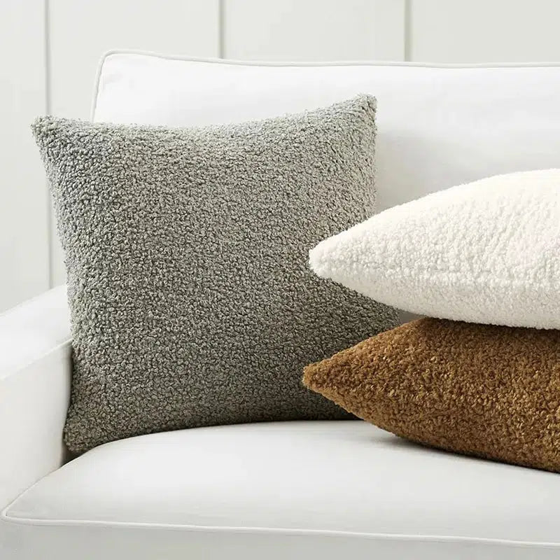 Coussin en laine moutonnée Marine Mon-coussin.fr