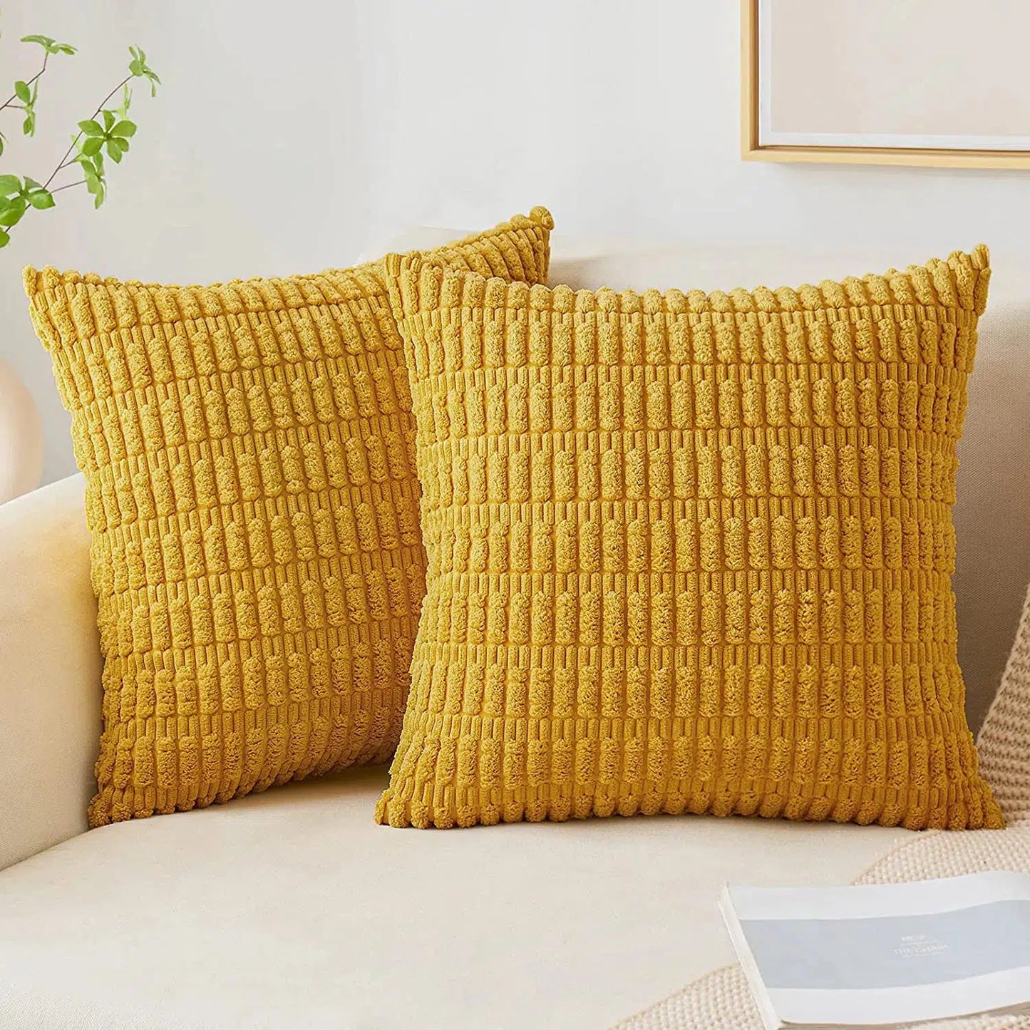 Housse de coussin en velours côtelé Jaune