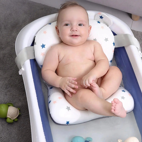 Coussin de baignoire bébé : le choisir et l'utiliser en sécurité