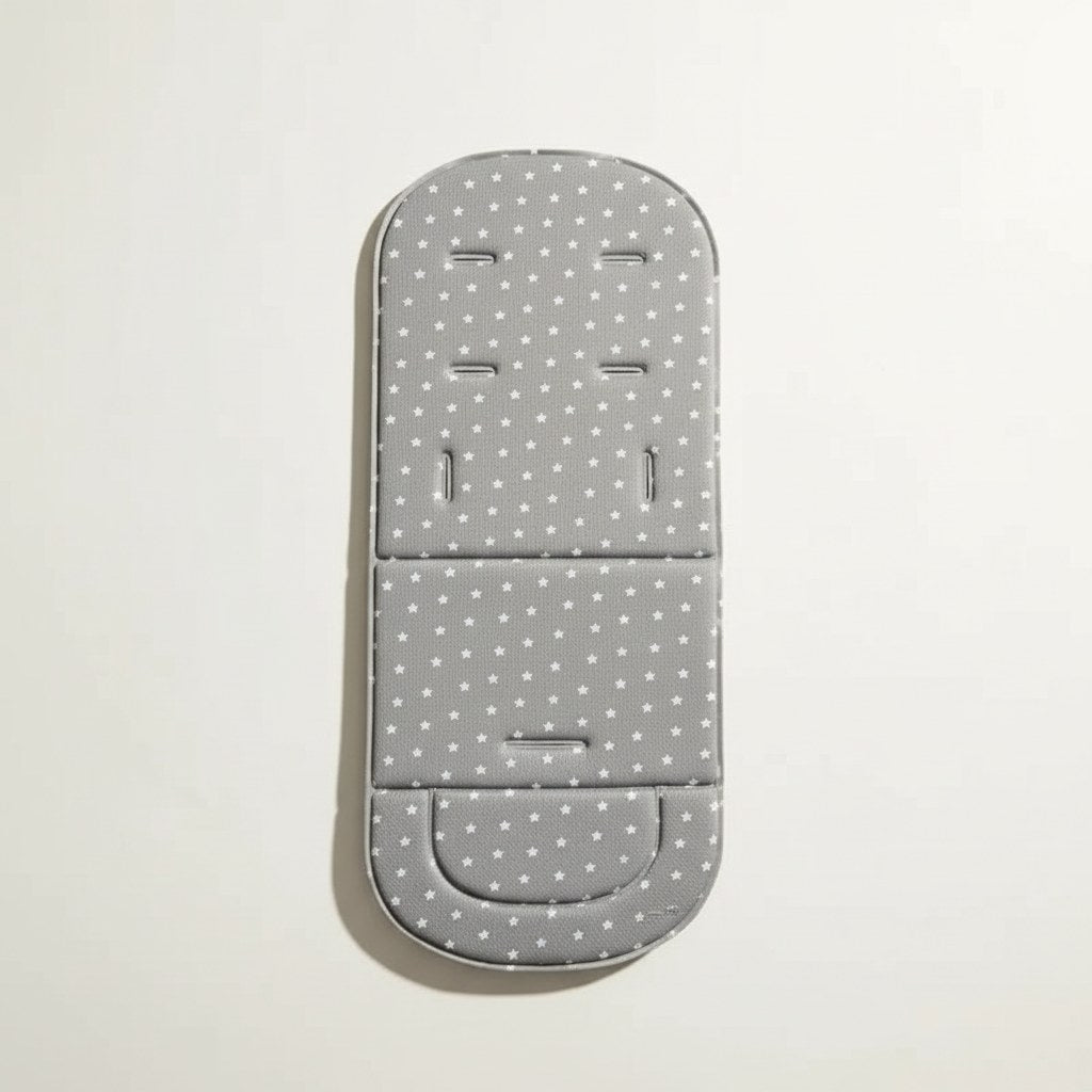 Coussin de poussette pour bébé gris à étoiles, à plat