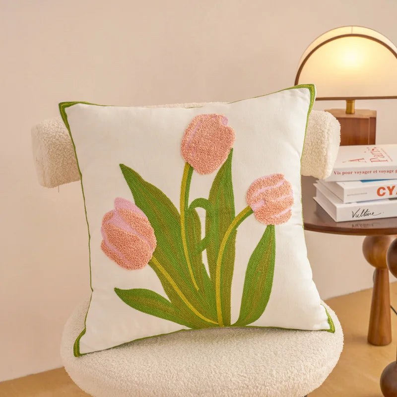 Housse de coussin fleurie brodée, motif tulipes